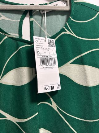 Blusa estampada con etiquetas de Mango Talla M