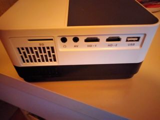 Proyector HD Portátil