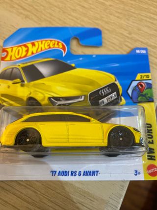 Hot Wheels 17 Audi RS 6 Avant Amarillo