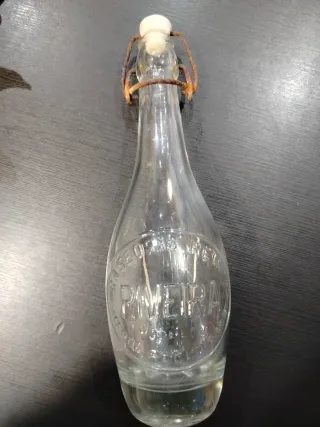 Botella antigua Gaseosas Reiriz