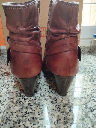 Botines Pikolinos tacón piel rioja talla 41
