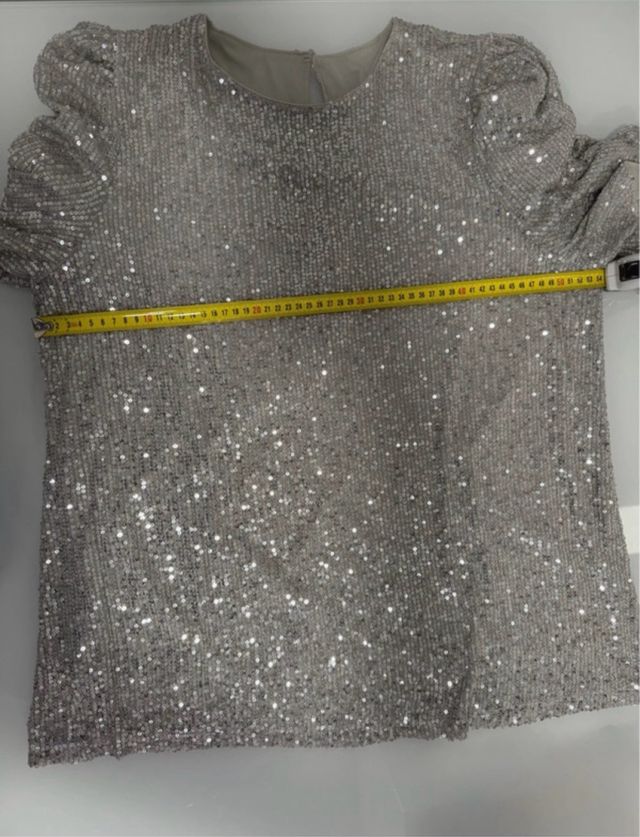 NUEVA.Blusa/Camiseta plateada lentejuelas.Talla XL
