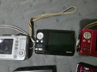 Lote 5 Cámaras Digitales Fujifilm, Lumix, Samsung