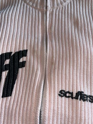 Jersey Scuffers rosa con cremallera