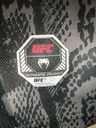 Camiseta UFC