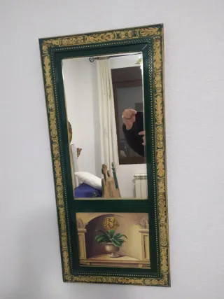 Espejo de madera pintada