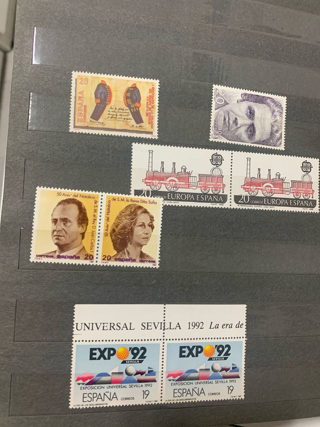 Lote de sellos de España: albums y catálogos/libro