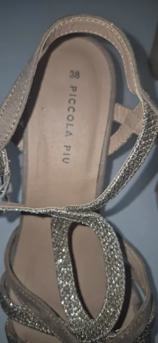 Sandalias tacón dorado talla 38