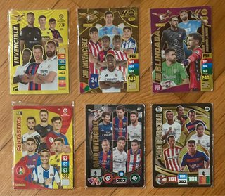 4 Cartas Invencibles, 1 fantástica y 1 blindada.
