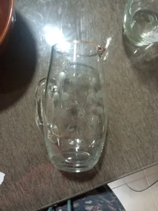 Jarra de cristal filo oro tallada