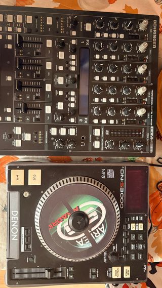Denon DN-S3000 y Behringer DJX400