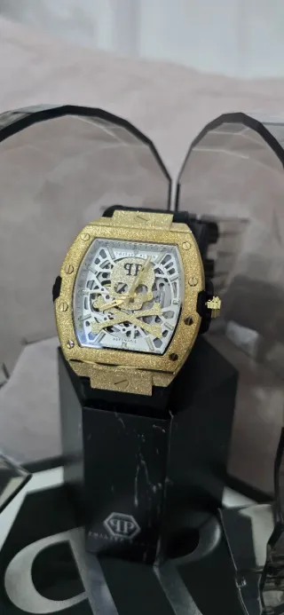 Reloj Philipp Plein Dorado Esqueleto