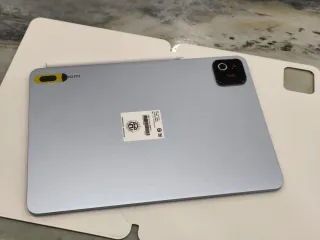 Xiaomi Pad 8 Pro azul, con pantalla antirreflejos