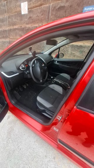 Peugeot 207 2006