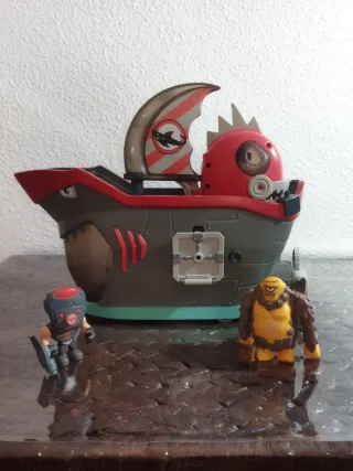 Barco Mutan Buster con figuras