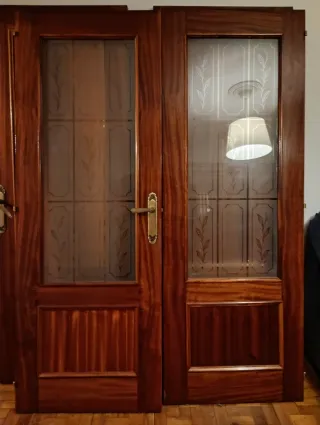 4 Puertas Interiores + 1 Doble Cristal.NO ENVÍOS