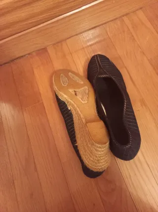 Zapatillas negras de tela