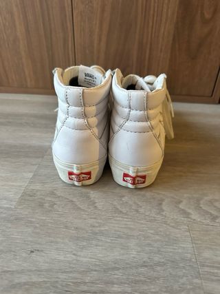 Zapatillas Vans de Piel Blancas