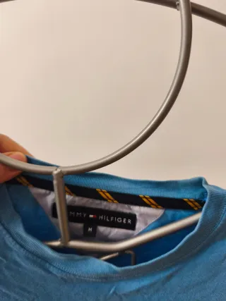 Camiseta Tommy Hilfiger manga larga azul