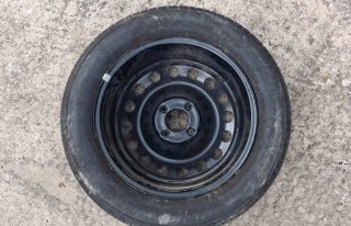 Rueda 4 Tornillos + neumático 205/55 R 16 91V