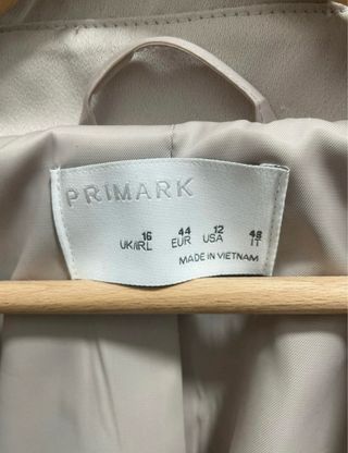 Trench Talla 44 gris Sin Estrenar