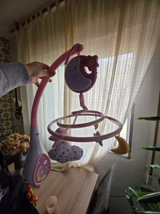 Móvil musical para cuna bebé