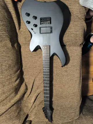 Guitarra Eléctrica Line 6 Shuriken SR25
