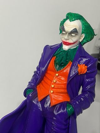 Statuetta Joker con base