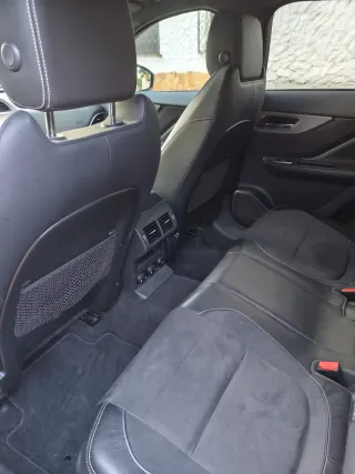 Jaguar F-Pace AWD S