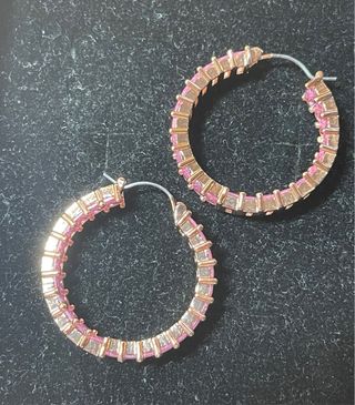 Pendientes Aros dorados con cristales rosas