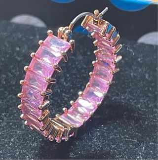 Pendientes Aros dorados con cristales rosas