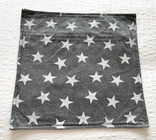 Funda de cojín estrellas gris y blanco