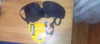 Sujetador DIM 90B Negro y Fucsia.