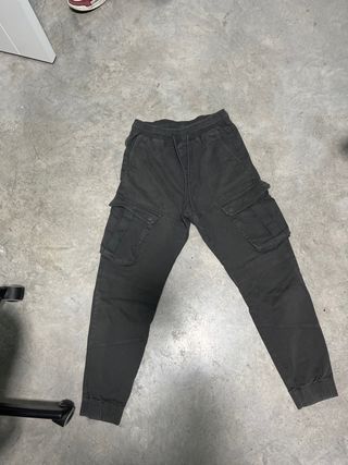 Pantalón cargo verde militar Tenth