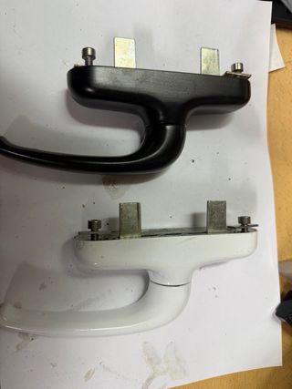 Cremonas para ventanas puertas abatibles