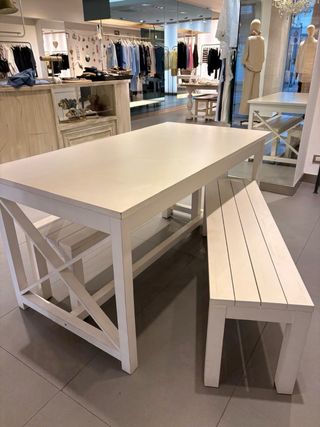 Conjunto mesa y bancos madera
