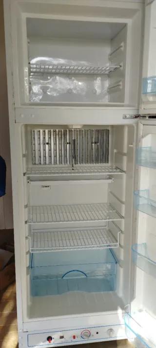 Frigorífico a gas Butsir Elegance 225