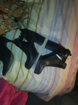 Botín Pull&Bear Talla 39 Negro