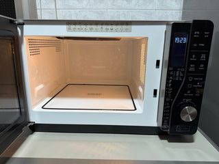Horno Microondas Whirlpool MWF427SL 800W