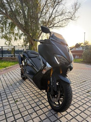 Yamaha TMAX 530 SX 2018 Negra
