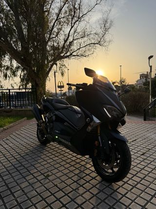 Yamaha TMAX 530 SX 2018 Negra