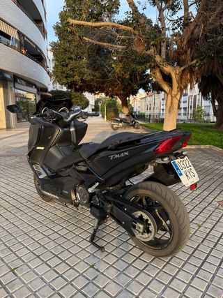 Yamaha TMAX 530 SX 2018 Negra