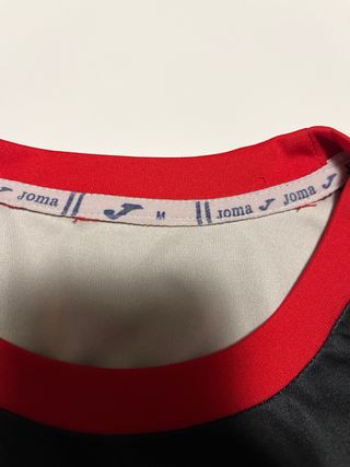 Camiseta Joma roja y negra talla M