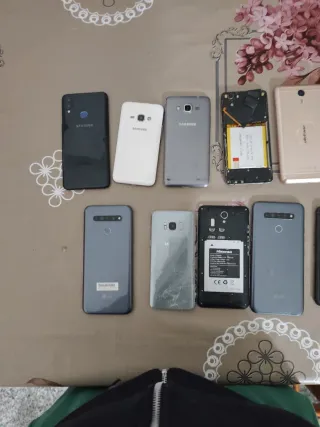 Lote 11 teléfonos Samsung