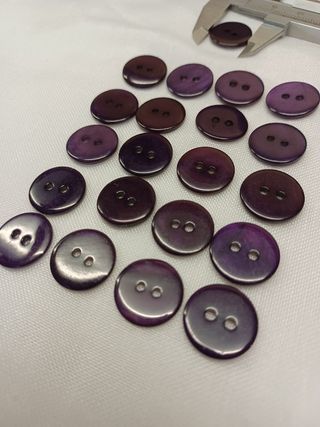 Bottoni madreperla viola/prugna