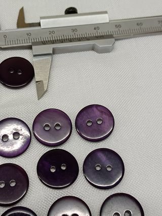 Bottoni madreperla viola/prugna
