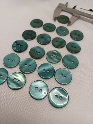 Bottoni madreperla verdi e blu