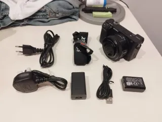 Sony Alpha 6400 (4K) + Objetivo 16-50mm