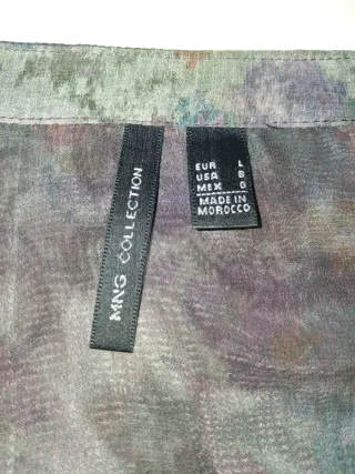 Blusa Flores Semi Transparente