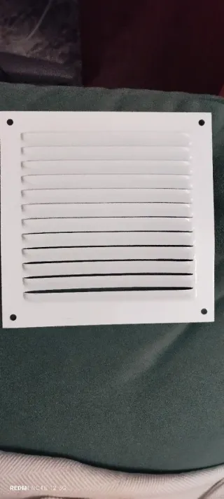 Rejilla ventilación blanca